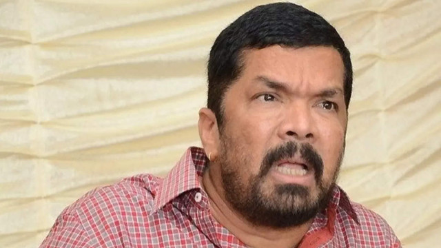 విజయ్‌ను రాజకీయ అభిమన్యుడిని చేసే ప్రయత్నం జరుగుతోంది: పోసాని ఆవేదన