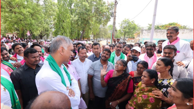 రేవంత్ రెడ్డికి కనీస కనికరం లేదు: హరీశ్ రావు ఆగ్రహం