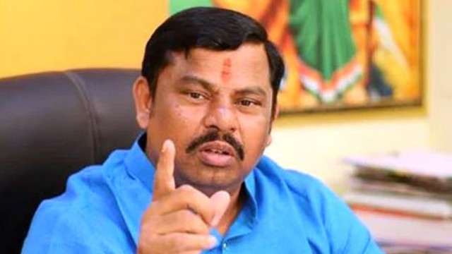 నాసిక్ టీసీఎస్ వ్యవహారం వెనుక ఒవైసీ ఉన్నారు: రాజాసింగ్