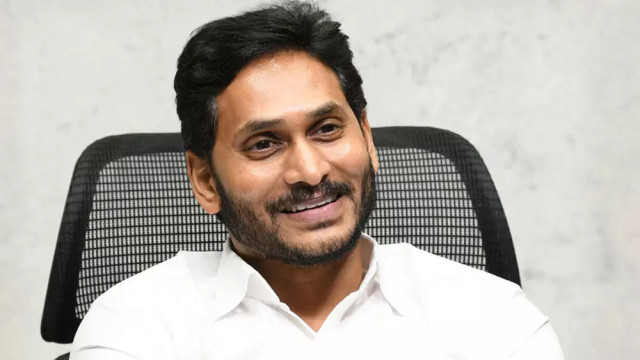 రాష్ట్రంలో వాక్‌స్వాతంత్ర్యంపై దాడి: ఎక్స్ వేదికగా జగన్ విమర్శలు