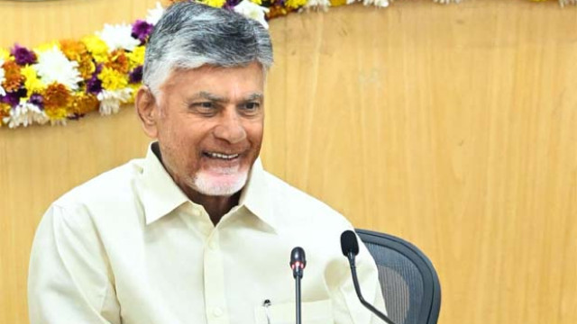అక్రమ కట్టడాలు కూల్చేయండి.. కలెక్టర్లకు సీఎం చంద్రబాబు ఆదేశం