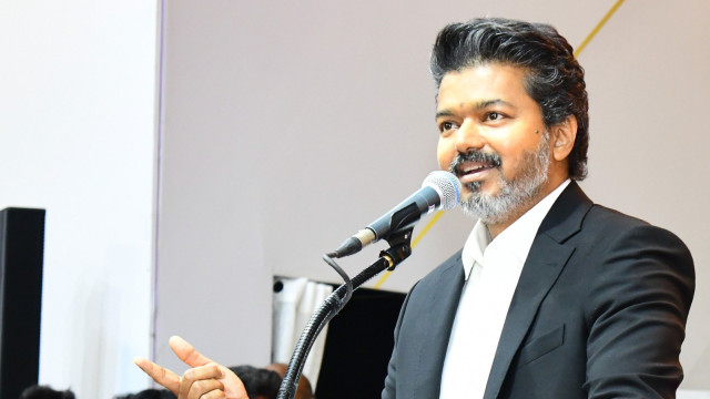 పెరంబూర్‌కే విజయ్ ఓటు.. తిరుచ్చి ఈస్ట్ స్థానానికి రాజీనామా