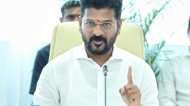 ఇప్పటి వరకు చర్యలేవి?: బండి భగీరథ్ అంశంపై డీజీపీని ప్రశ్నించిన సీఎం రేవంత్ రెడ్డి