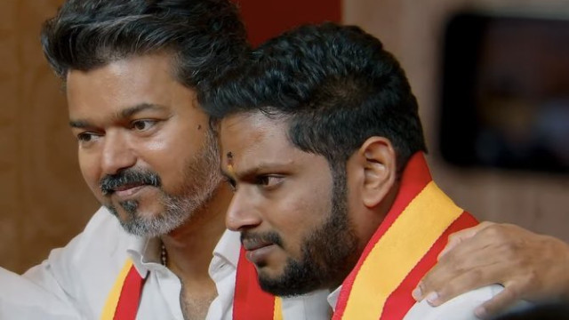 విజయ్ సంచలన నిర్ణయం.. తన కారు డ్రైవర్ కొడుక్కి ప్రభుత్వ చీఫ్ విప్ పదవి