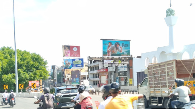 ఆత్మహత్య చేసుకుని చచ్చిపోతా... 'పెద్ది' టీమ్ కు రామ్ చరణ్ అభిమాని లేఖ