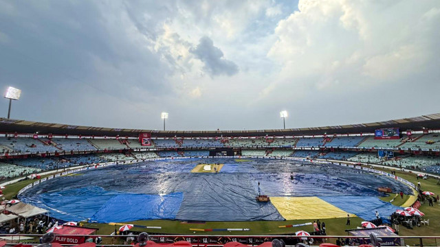 వర్షం ఎఫెక్ట్... ఇంకా ప్రారంభం కాని ఆర్సీబీ, కేకేఆర్ మ్యాచ్