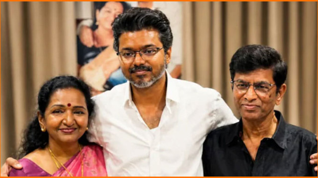 అన్ని మతాలు ఒక్కటే.. కడప దర్గాకు వెళ్లా: సీఎం విజయ్ పాత ఇంటర్వ్యూ వైరల్