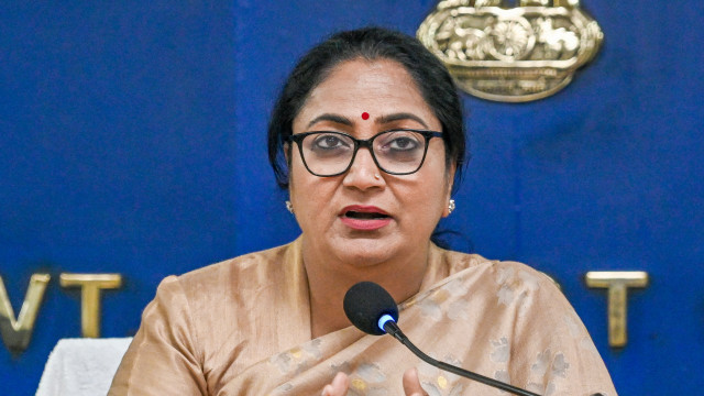 మోదీ పిలుపు... రెండ్రోజులు వర్క్ ఫ్రం హోమ్, నో కార్ డే ప్రకటించిన ఢిల్లీ సర్కారు