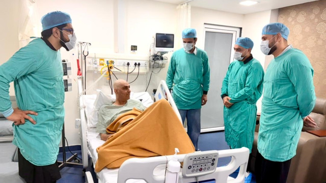 ఆఫ్ఘన్ క్రికెటర్ జాద్రాన్ ప్రాణాంతక వ్యాధితో పోరాటం... పరామర్శించిన సహచరులు