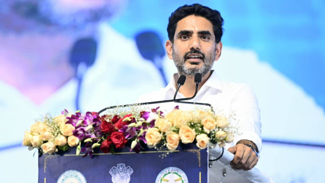 వాళ్లు ముగ్గురు 75 ఏళ్ల కుర్రాళ్లు... వాళ్లది పవర్ ఫుల్ కాంబో: మంత్రి నారా లోకేష్