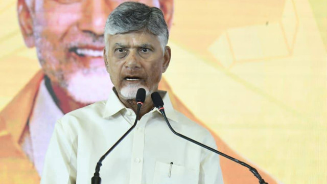 చంద్రబాబు సంచలన నిర్ణయం... కేవలం ఆన్ లైన్ లోనే మహానాడు!