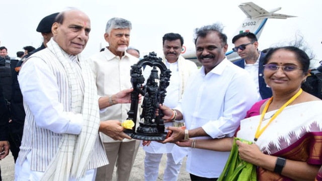 పుట్టపర్తిలో రక్షణ రంగ హబ్.. భారీ ప్రాజెక్టులకు శంకుస్థాపన