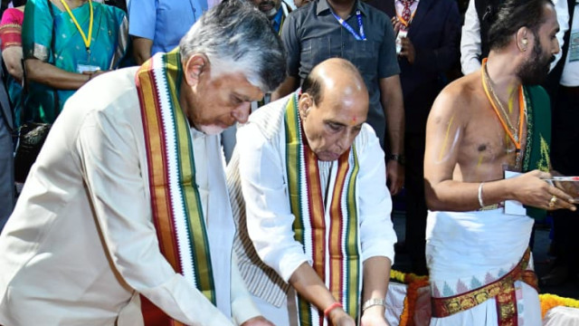 రక్షణ హబ్‌గా రాయలసీమ.. పుట్టపర్తిలో స్టెల్త్ ఫైటర్ జెట్ ప్రాజెక్టుకు భూమిపూజ... ఫొటో రౌండప్!
