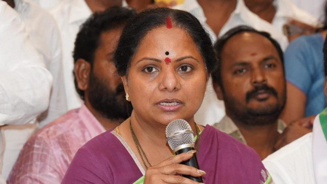ఉద్యమ నాయకుడిగా కేసీఆర్ చాలా గొప్ప నాయకుడు, కానీ!: కవిత ఆసక్తికర వ్యాఖ్య