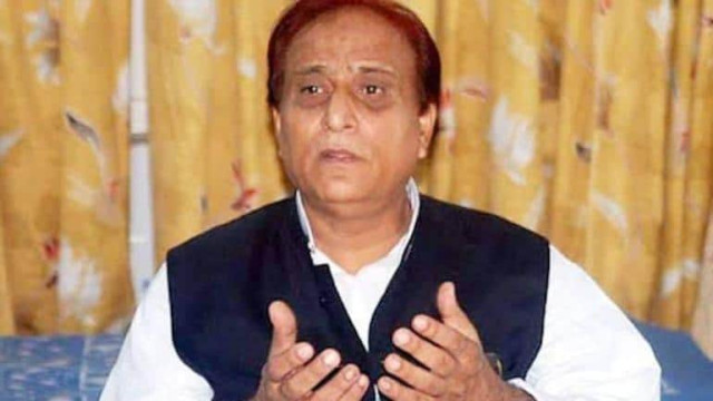 సమాజ్ వాది పార్టీ సీనియర్ నేత అజాంఖాన్ కు రెండేళ్ల జైలు శిక్ష