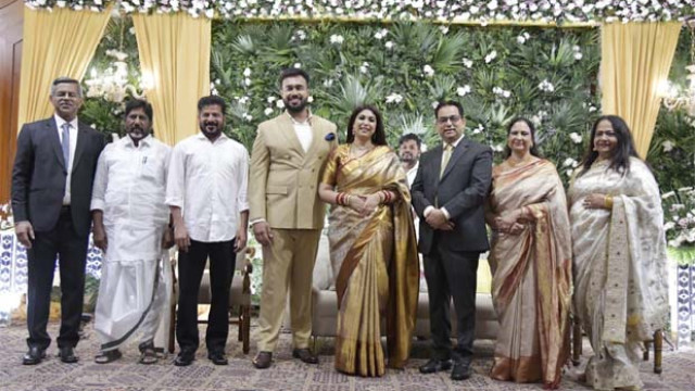 తెలంగాణ హైకోర్టు సీజే కుమారుడి వివాహ రిసెప్షన్ కు హాజరైన రేవంత్ రెడ్డి