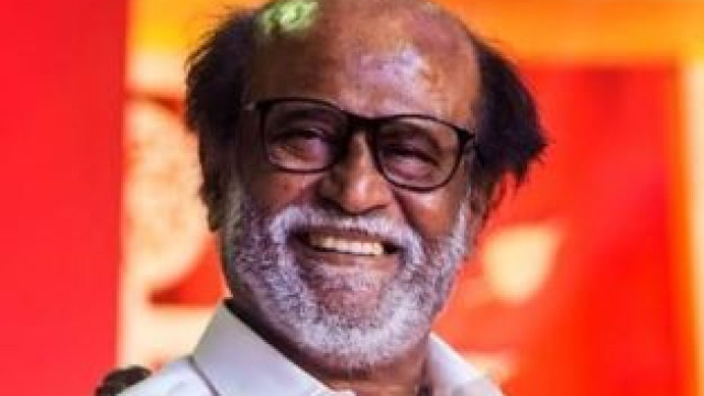 విజయ్‌ నాకు సమవుజ్జీ కాదు.. రజినీకాంత్‌ సంచలన వ్యాఖ్యలు