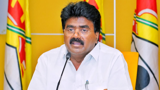 'బాదుడే బాదుడు'కు బ్రాండ్ అంబాసిడర్ గొడ్డలి పార్టీ: కూన రవికుమార్