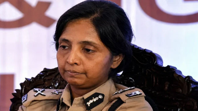 బెంగాల్ రాజకీయాల్లో సంచలనం.. మళ్లీ తెరపైకి ఐపీఎస్ దమయంతి సేన్!