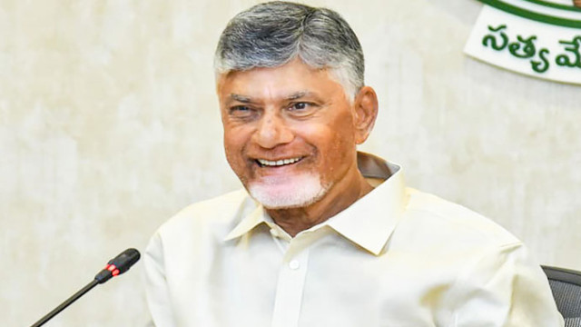 తీరం మనది.. బోటు మనదే.. వేటా మనదే: మత్స్యకారులకు సీఎం చంద్రబాబు భరోసా