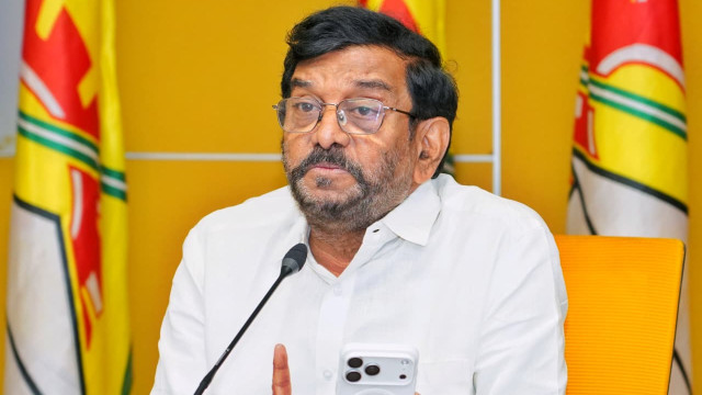 ఐదేళ్లు ప్రజల్ని బాది.. ఇప్పుడు ధర్నాలంటూ డ్రామాలా?: వైసీపీపై సోమిరెడ్డి ఫైర్