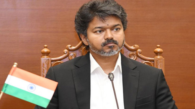 సీఎం విజయ్ సంచలన నిర్ణయం.. అవినీతి అధికారుల‌ను పట్టిస్తే లక్ష మీదే!