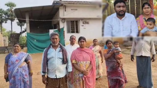 ఎన్టీఆర్ జిల్లాలో దారుణం.. ప్రేమ పెళ్లి చేసుకున్న జంటను, వారి కుటుంబాలను వెలివేసిన గ్రామ పెద్దలు