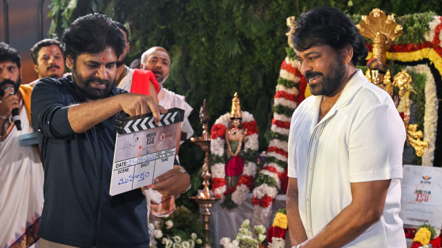 మెగా క్లాప్: 30 ఏళ్ల రివర్స్ సీన్.. తమ్ముడి క్లాప్‌పై చిరంజీవి ఎమోషనల్ ట్వీట్!