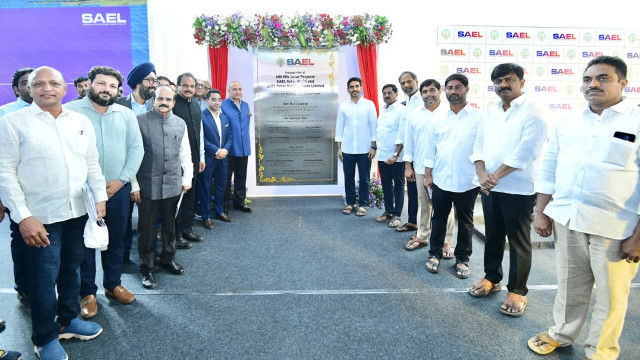 రాయలసీమలో మెగా సోలార్ ప్రాజెక్టు ప్రారంభం... సీఎం చంద్రబాబు స్పందన