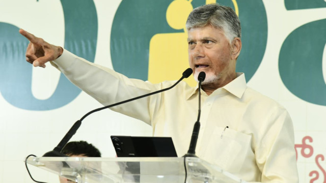 అది ముమ్మాటికీ గొడ్డలి పార్టీనే.. ఇవిగో 11 నిదర్శనాలు: వైసీపీపై చంద్రబాబు ఫైర్