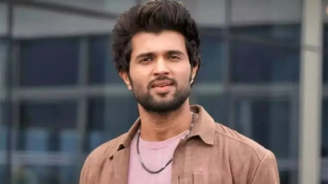 విజయ్ దేవరకొండ సరసన ప్రీతి ముకుందన్ స్పెషల్ సాంగ్