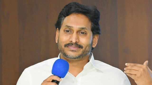 నారా లోకేష్ ను పదవి నుంచి తొలగించండి: జగన్