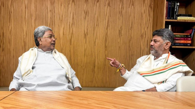 కర్ణాటక పీఠంపై ఉత్కంఠ.. డీకే శివకుమార్‌ వైపు ప్రియాంక మొగ్గు?