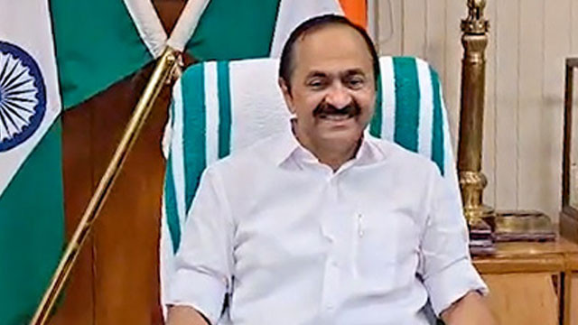 ప్రధాని మోదీతో నేడు కేరళ సీఎం సతీశన్ భేటీ