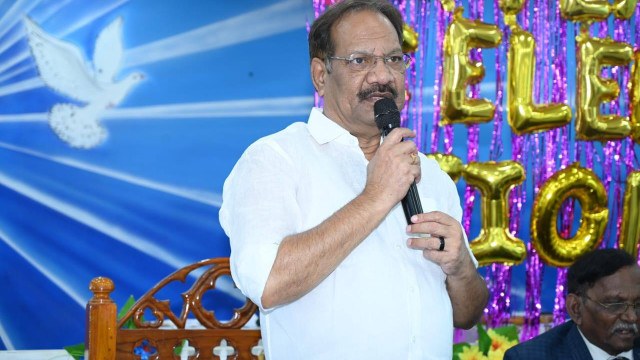 ఎన్టీఆర్ నాటిన మొక్కను చంద్రబాబు మహావృక్షంలా చేశారు: నక్కా ఆనందబాబు