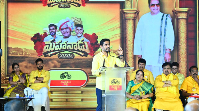 నీది టెన్త్ పేపర్ కొట్టేసిన హిస్టరీ.. నాది స్టాన్‌ఫోర్డ్ హిస్టరీ: నారా లోకేశ్
