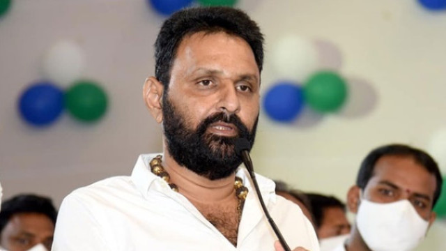 ప్రజల కోసం ప్రశ్నించే ఏకైక సింహం జగన్: కొడాలి నాని