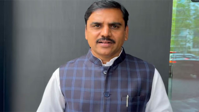 తెలంగాణలో ఉండాలంటే వీసా కావాలా?.. సీఎం రేవంత్‌కు ఏపీ బీజేపీ నేత సూటి ప్రశ్న