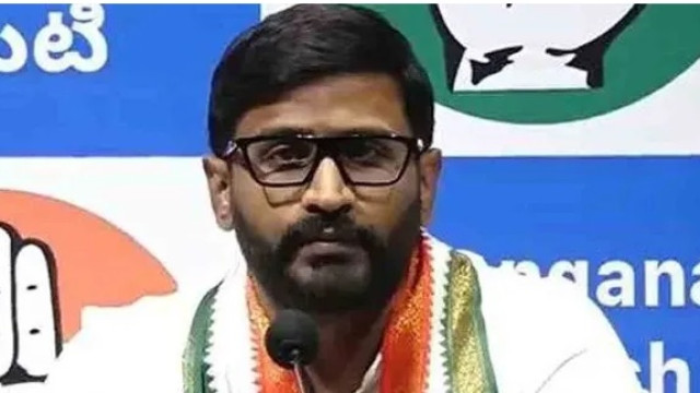 బాల్క సుమన్‌పై పీడీ యాక్ట్ పెట్టాలి: ప్రభుత్వ విప్ బల్మూరి వెంకట్