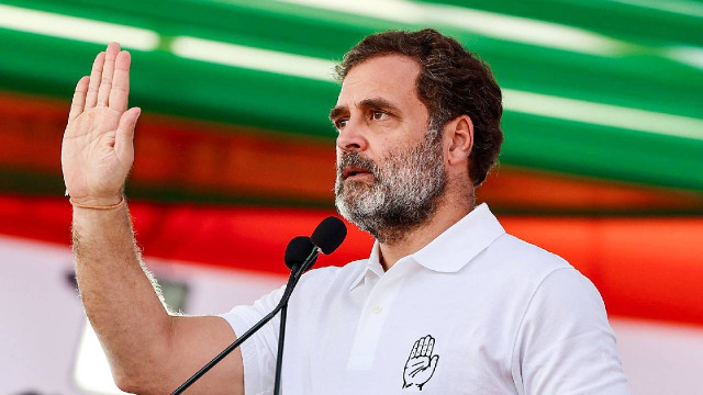 మోదీ 'విశ్వగురు' అంటుంటారు కానీ ఒక్క పరీక్షను సరిగ్గా నిర్వహంచడం లేదు: రాహుల్ గాంధీ