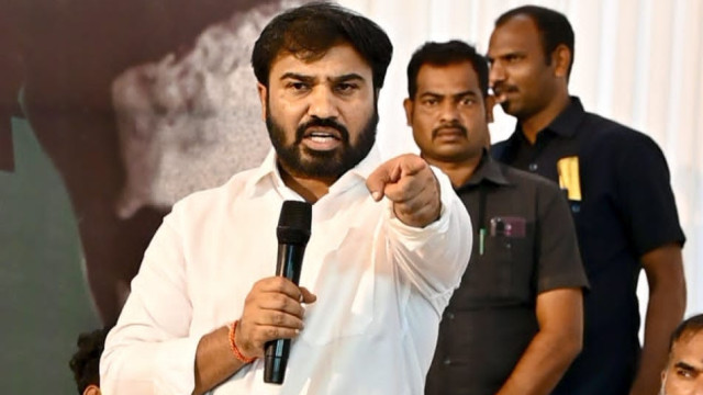 డీఎస్సీపై వైసీపీ దుష్ప్రచారం పట్ల యువత తిరగబడాలి: శాప్ చైర్మన్ రవినాయుడు