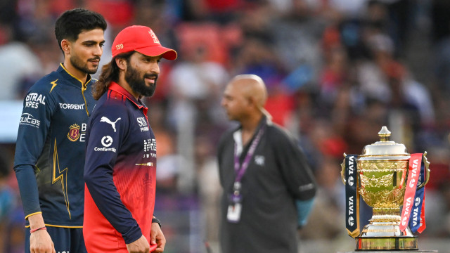 కప్ నీదా, నాదా?... మోదీ స్టేడియంలో ఐపీఎల్ ఫైనల్... గుజరాత్ పై టాస్ గెలిచిన ఆర్సీబీ