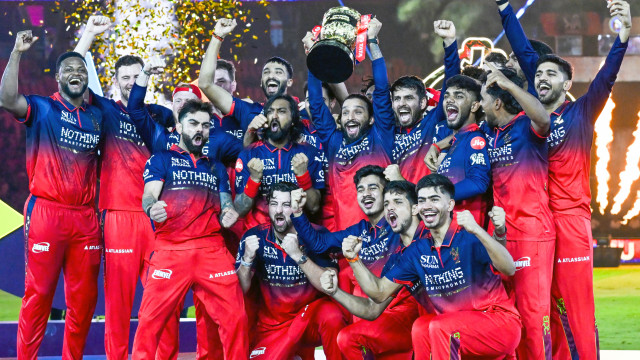 బెంగళూరులో సంబరాలు లేవు.. నేరుగా ఇళ్లకే ఆర్సీబీ ఆటగాళ్లు!