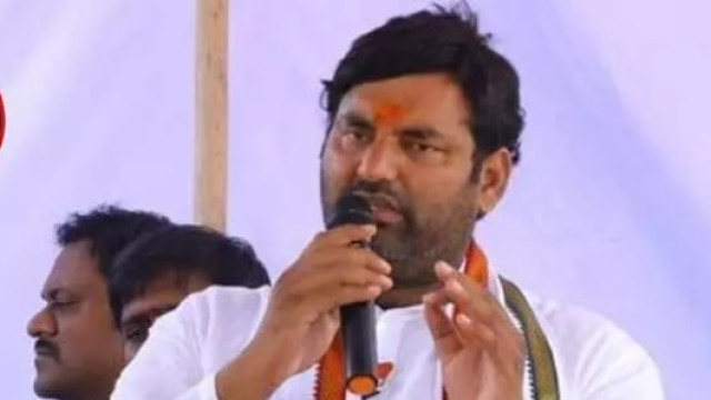 పవన్ కల్యాణ్‌కు తెలంగాణతో ఏం పని?: అనిరుధ్ రెడ్డి