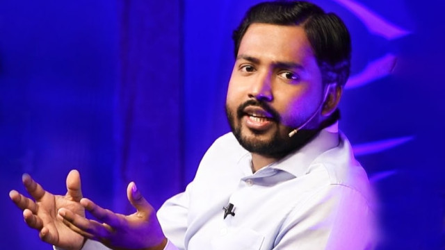 ‘ఖాన్‌ సర్‌ కోచింగ్‌ సెంటర్‌’పై దాడి.. తక్కువ ఫీజు తీసుకుంటున్నారనే కక్ష!