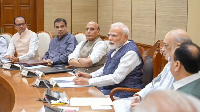 ఇరాన్ యుద్ధం సెగ.. భారత ఆర్థిక వ్యవస్థను కాపాడేందుకు కేంద్రం కీలక నిర్ణయం?