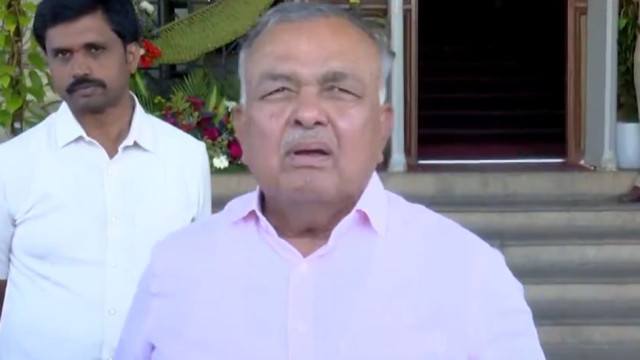 డీకే శివకుమార్‌కు షాక్‌.. శాఖ నచ్చలేదని మంత్రి రాజీనామా