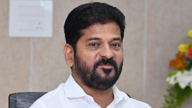 ఏపీతో చర్చలు జరుగుతున్నాయి.. ఒక్క చుక్క నీటిని కూడా వదులుకోం: రేవంత్ రెడ్డి