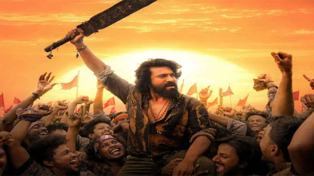 రామ్ చరణ్ మాస్ కంబ్యాక్.. 'పెద్ది' చిత్రానికి తొలిరోజే 100 కోట్లకు పైగా వసూళ్లు!