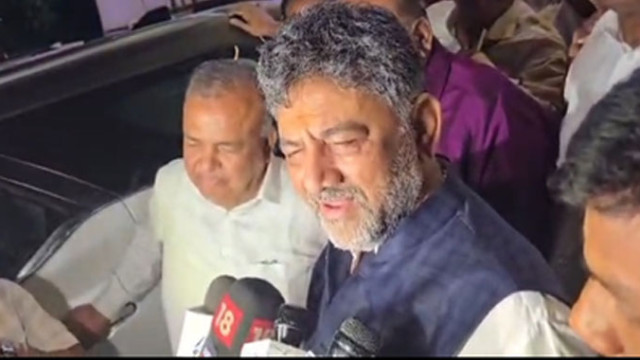 కర్ణాటకలో అర్ధరాత్రి హైడ్రామా.. రాజీనామాపై వెనక్కి తగ్గిన మంత్రి